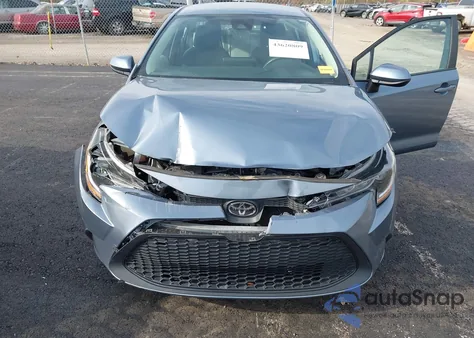 2022 Toyota Corolla Le z USA, uszkodzony, nr VIN 5YFEPMAE4NP345922